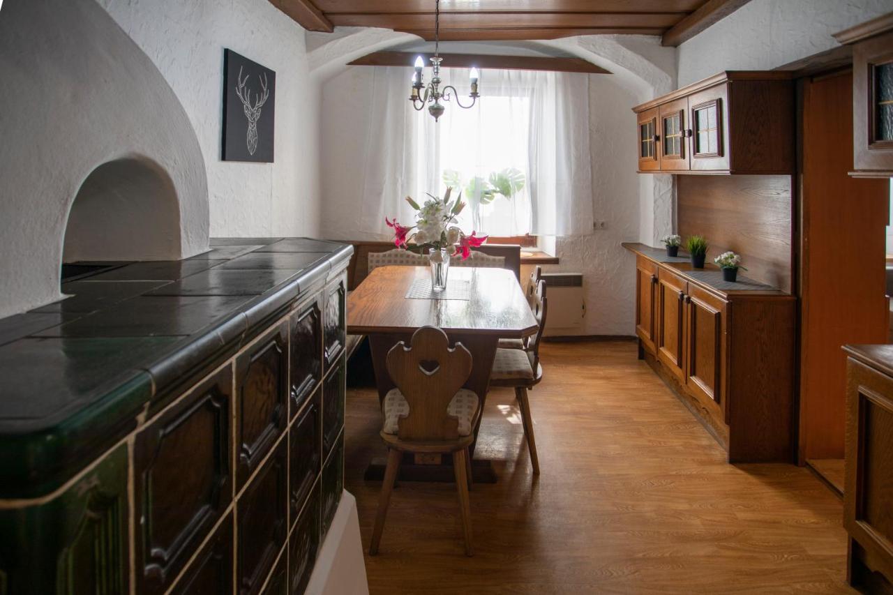 Traditional Old Town Apartment 홀인티롤 외부 사진